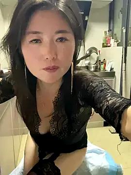sunny-520 from StripChat