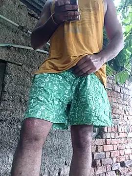 Sunny_cute_love from StripChat is Freechat