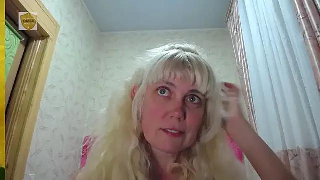 SunnySylvia from StripChat