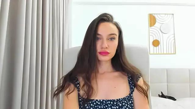 Sunshine_Eva from StripChat
