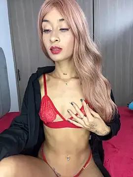 SunshineLizzy from StripChat