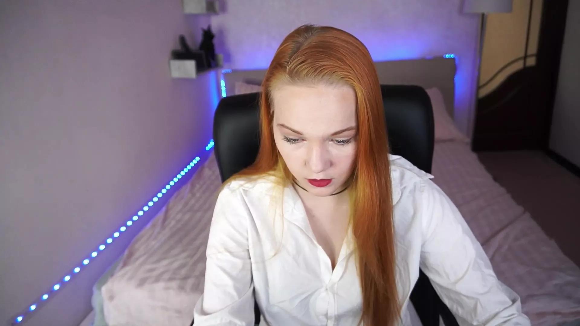 SunShineLolaa from StripChat
