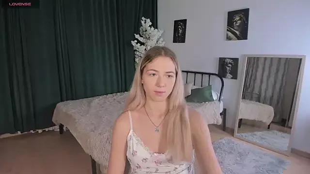 Susan_Mimi from StripChat