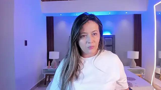 Susann_Ross from StripChat