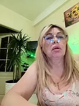 SusieNoreen from StripChat