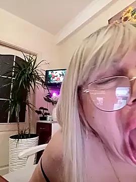 SusieNoreen from StripChat