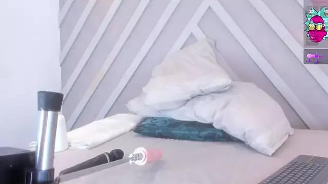 susy_monroe_ from StripChat