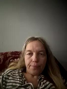 Suzanele webcams show profile image 