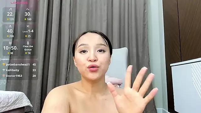 suzune_aya from StripChat