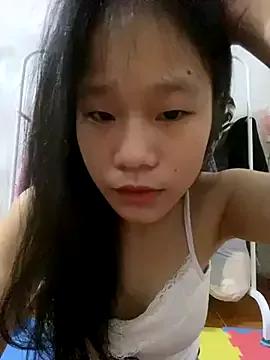 suzy_cute from StripChat is Freechat