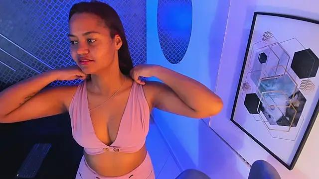 Sweeet_juicy from StripChat