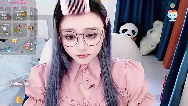 Sweet-18wanwan from StripChat