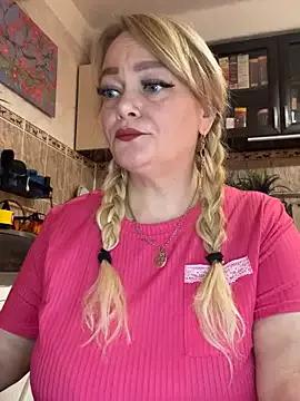 Photos of Sweet-blonde from StripChat is Freechat
