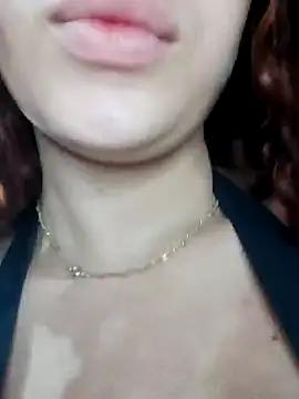 Sweet-diamondxxx from StripChat