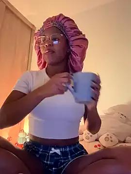 Sweet-Jade from StripChat is Freechat