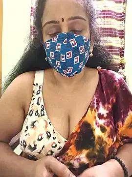 sweet-lotus from StripChat