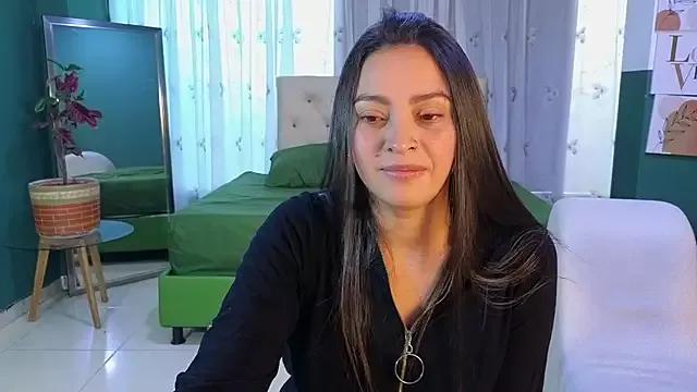 sweet_ahinara from StripChat