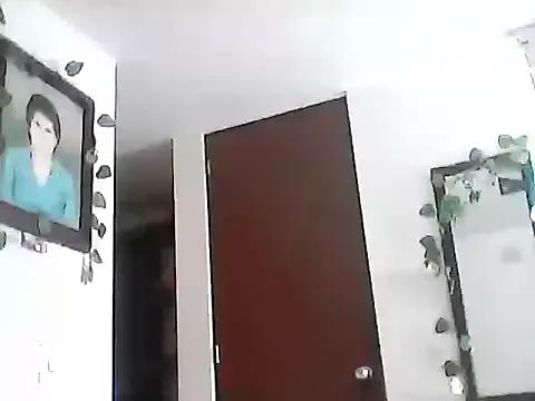 Sweet_heat_lily from StripChat