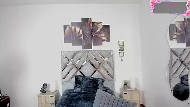 Sweet_Khriis from StripChat