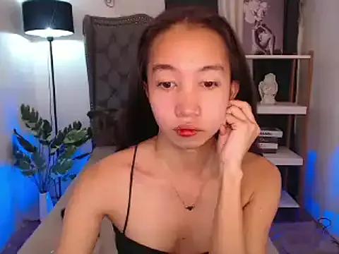 Sweet_kittyxx from StripChat
