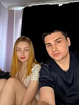 Discover our girls online shows and discover the company of countless livestreamers, with stunning shapes, sex toys and more.
