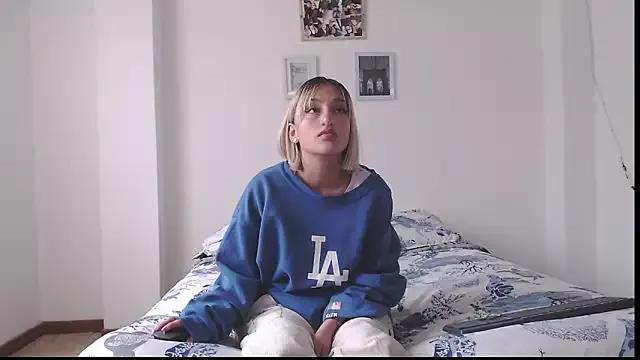 Sweet_paradisex from StripChat