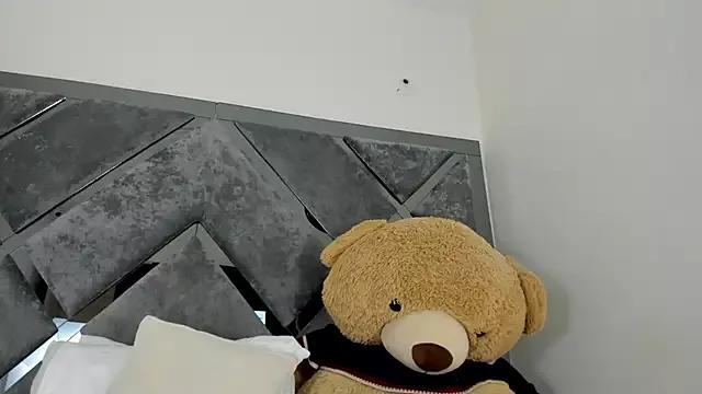 Sweet_Salome1 from StripChat