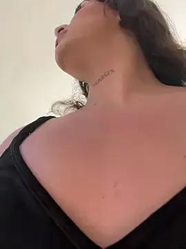 Sweet_vicky_hot from StripChat is Freechat