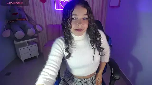 Sweetbunny_ch1 from StripChat is Freechat