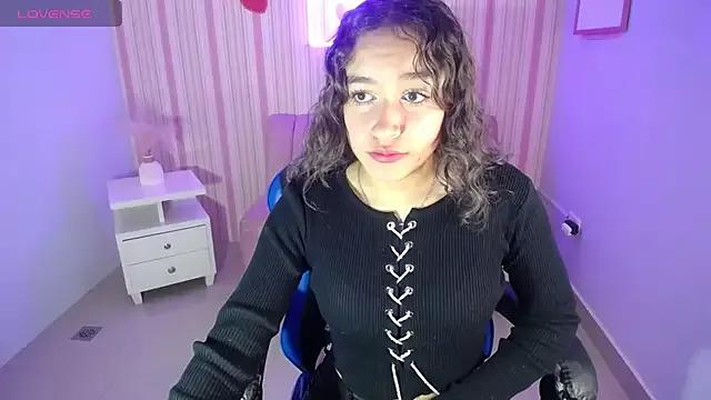 Sweetbunny_ch1 from StripChat is Freechat