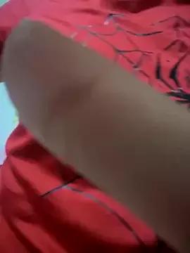 Discover our girls online shows and discover the company of countless livestreamers, with stunning shapes, sex toys and more.