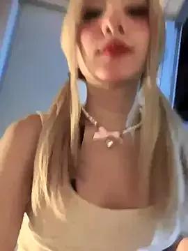 SweetBunnyGF from StripChat is Freechat