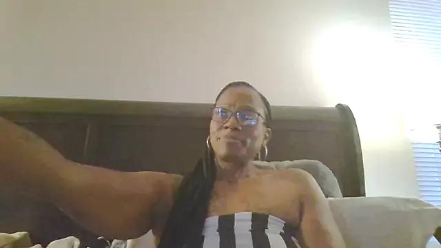 SweetCandy85 from StripChat