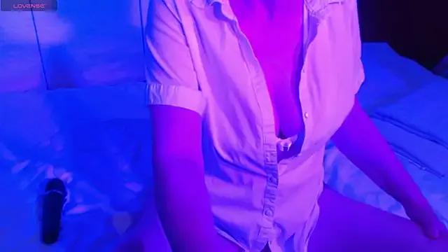 sweetchani666 from StripChat