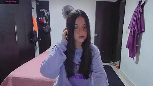 sweetchlo from StripChat