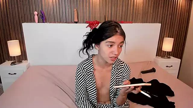 Sweetcristin webcams show profile image 
