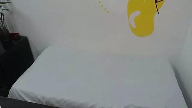 Sweetcristin from StripChat