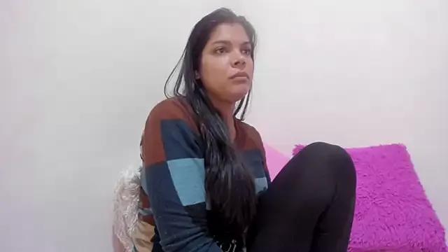 Sweetdreamses_ from StripChat