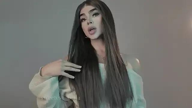 sweetest_bella from StripChat