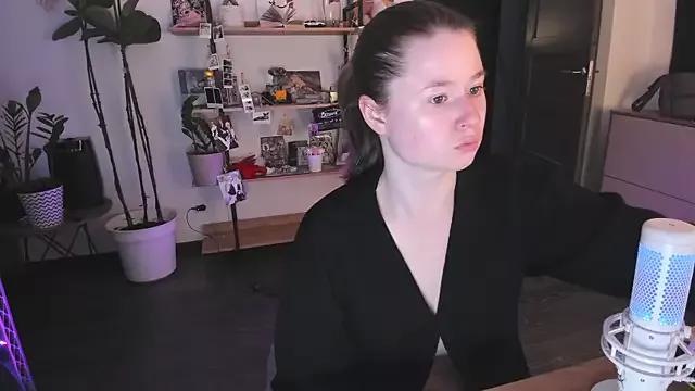 sweetest_pie from StripChat