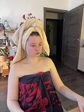 sweetest_pie from StripChat