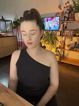sweetest_pie from StripChat