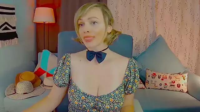 SweetEye from StripChat