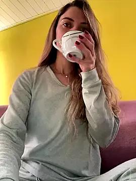 SweetGraciosa from StripChat is Freechat