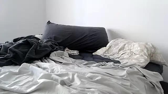 sweeti_Em from StripChat