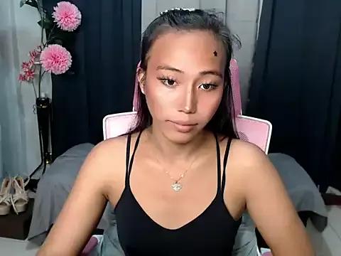 sweetiie_caren from StripChat