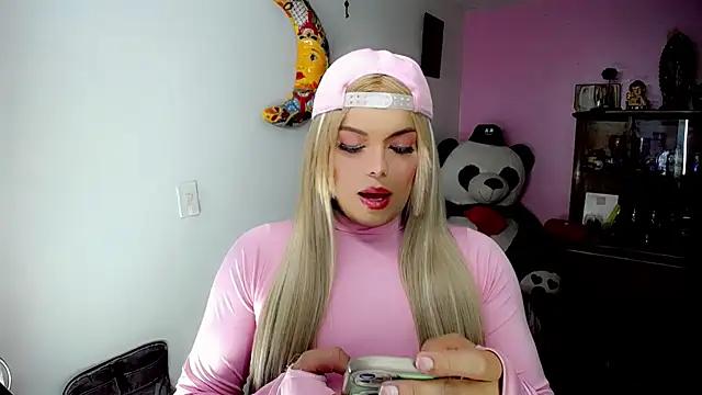 SweetKim21 from StripChat