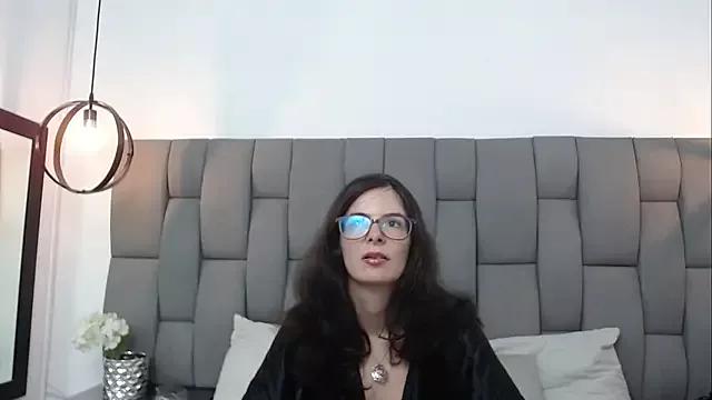 Sweetlibra from StripChat