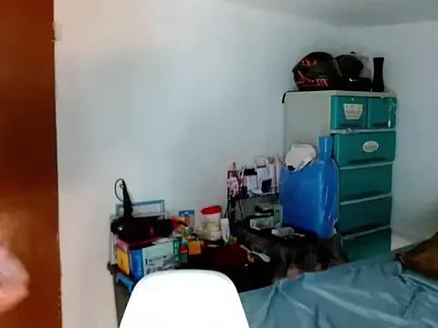 SweetLilly_18 from StripChat