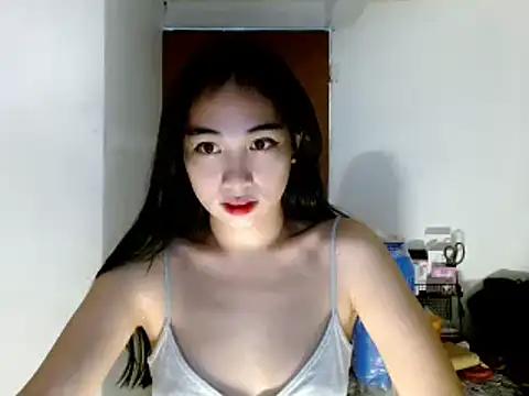 SweetLilly_18 from StripChat